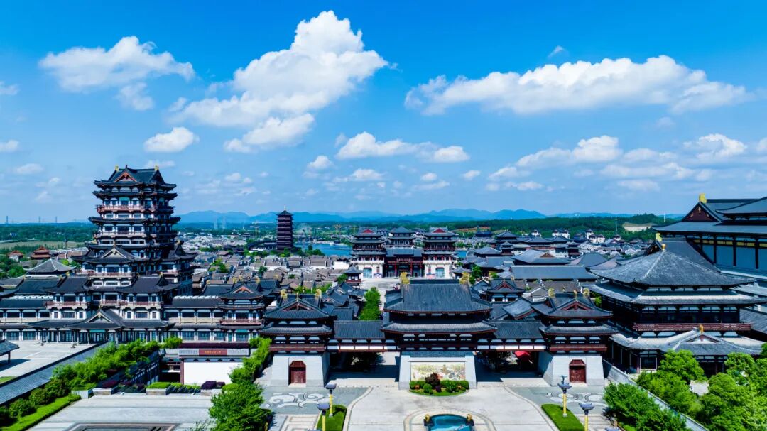 全民健身迎国庆，2025“金钻习酒”美丽中国·全民健身跑（湖南·长沙站）9月27日燃情铜官窑。